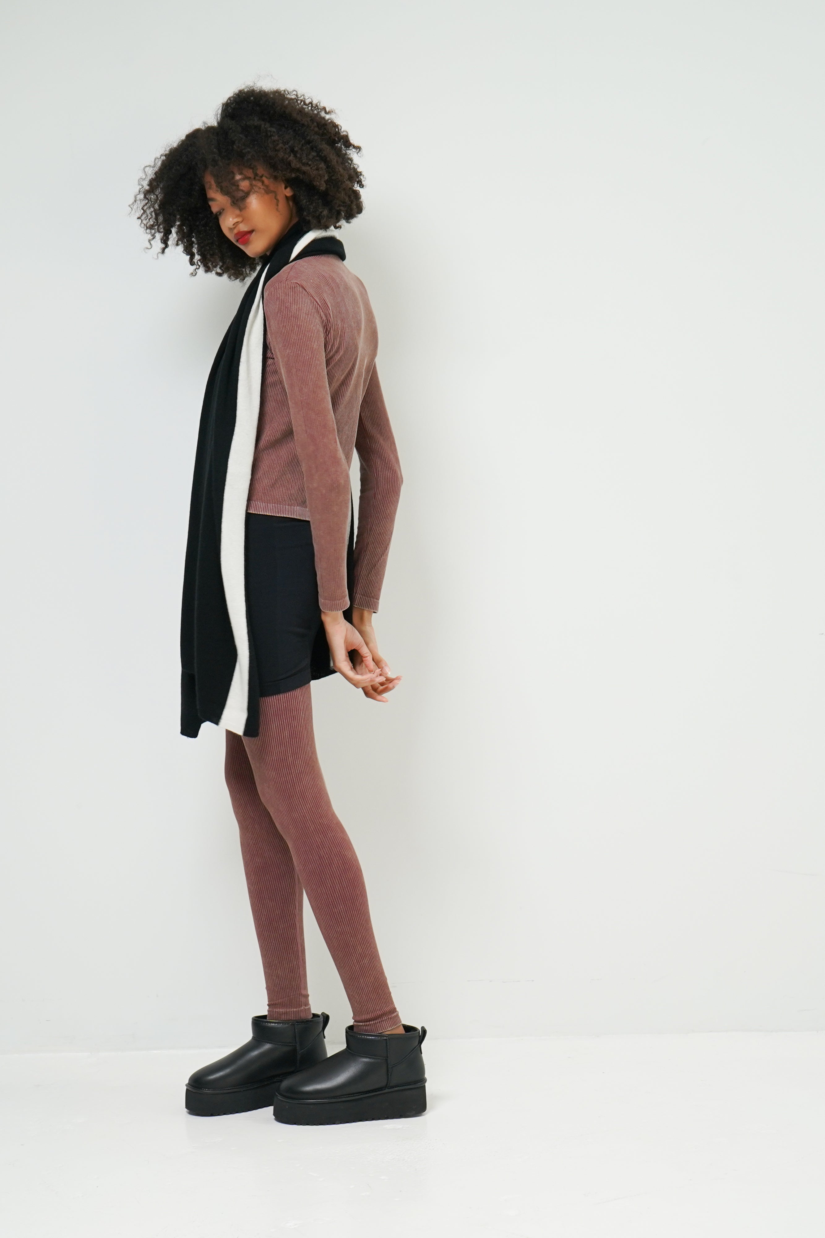 LARA - Seamless Rib Zip Front Top – Rafinesque