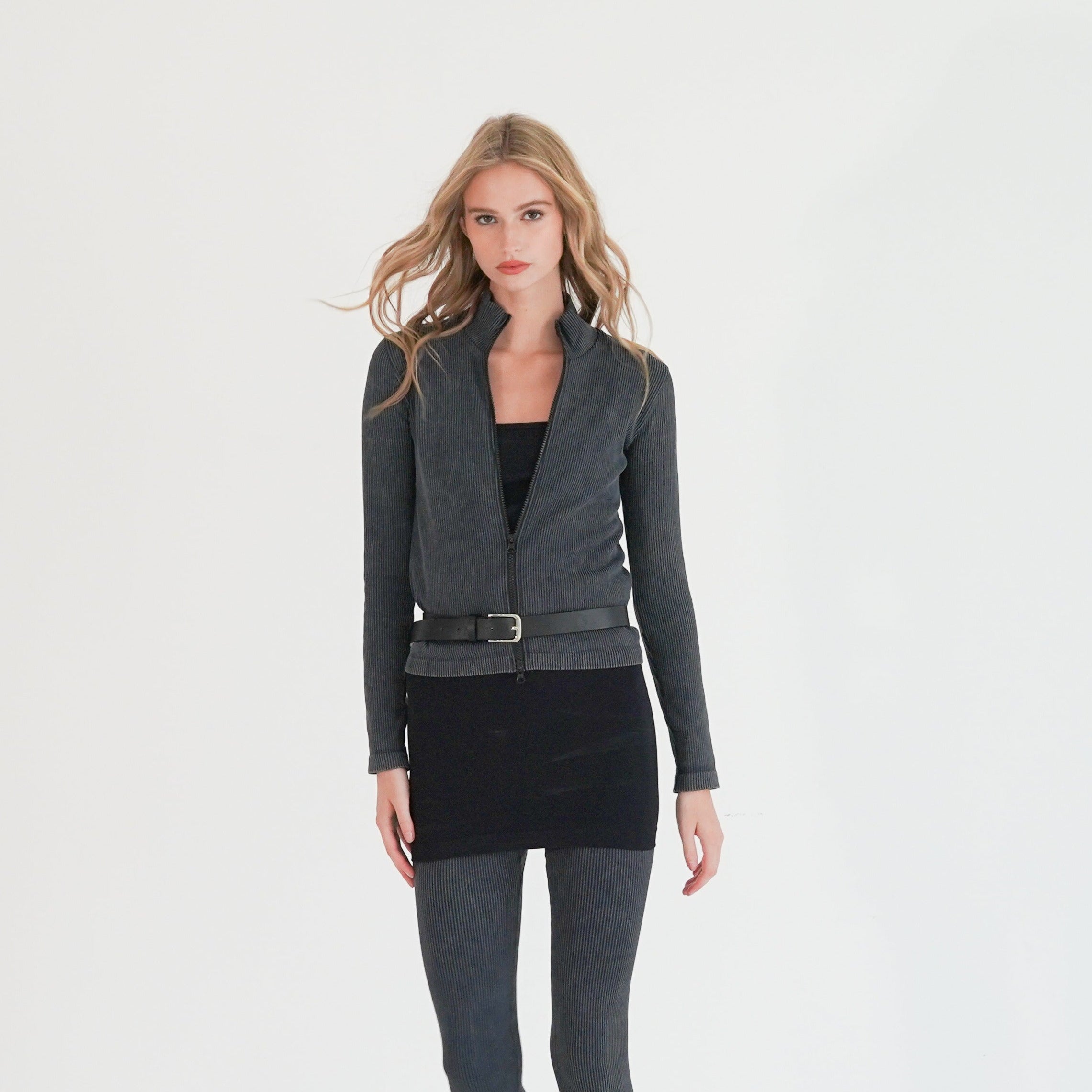 Lara top zip front detail — women's seamless rib knit close-up
