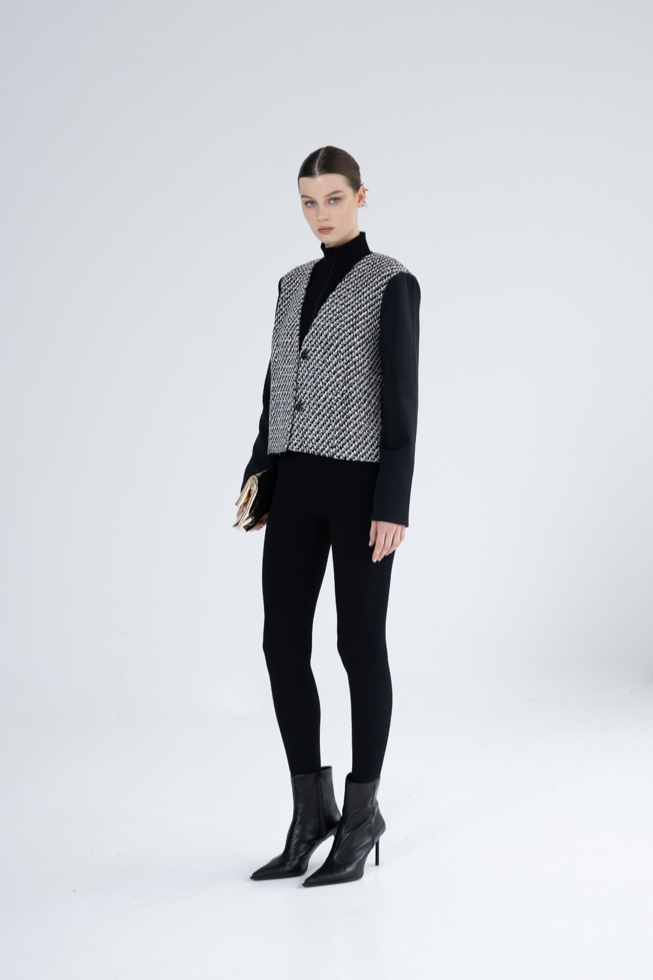 AVA - Jacket in Tweed with Scuba Sleeves